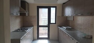 Kitchen in 3.5 BHK Builder Floor at Raheja Vedaanta Floors, Sector 108 – for Rent