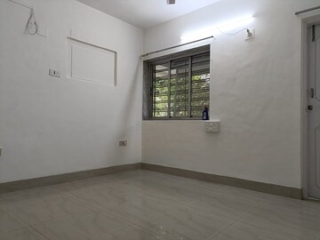Living Room in 2 BHK Apartment at Khar West – for Rent