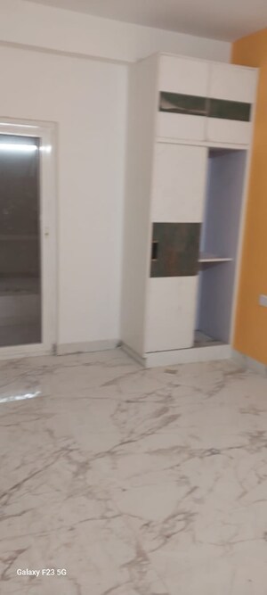 Room in 3 BHK Apartment at Kritak Modern Apartments, Sector 73 – for Sale