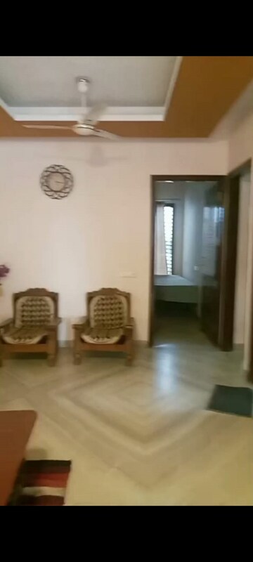 Furnished Amenities in 2 BHK Apartment at Vipul World Plots, Sector 48 – for Rent