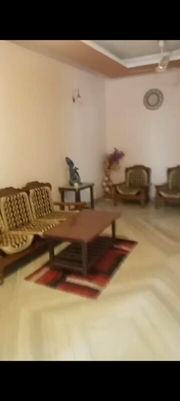 Living Room in 2 BHK Apartment at Vipul World Plots, Sector 48 – for Rent