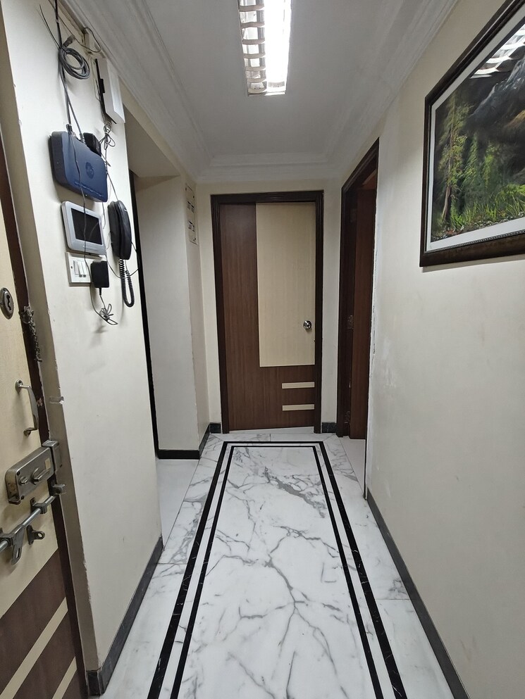 Living Room, bandra west 3 Bedroom 750 Sq.Ft. Apartment In Bandra West Mumbai 8672528