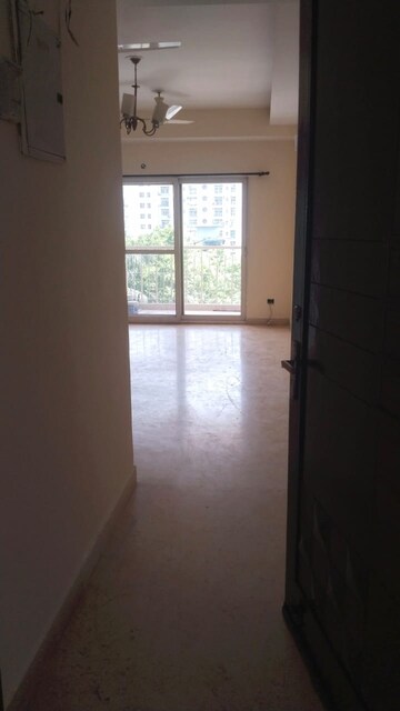 Room in 3 BHK Apartment at Mahagun Maple, Sector 50 – for Rent
