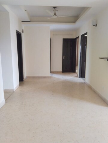 Room in 3 BHK Apartment at Mahagun Maple, Sector 50 – for Rent