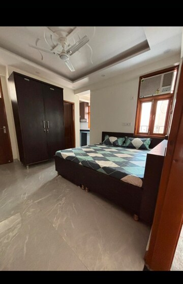 Bedroom in 2 BHK Builder Floor at SAS Tower, Sector 38 – for Rent