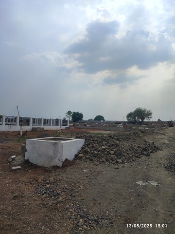  Plot For Sale in Hingna
