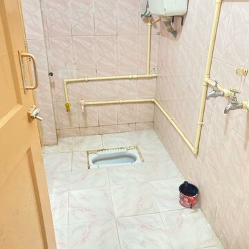 Bathroom in 1 RK Apartment at Sion – for Rent