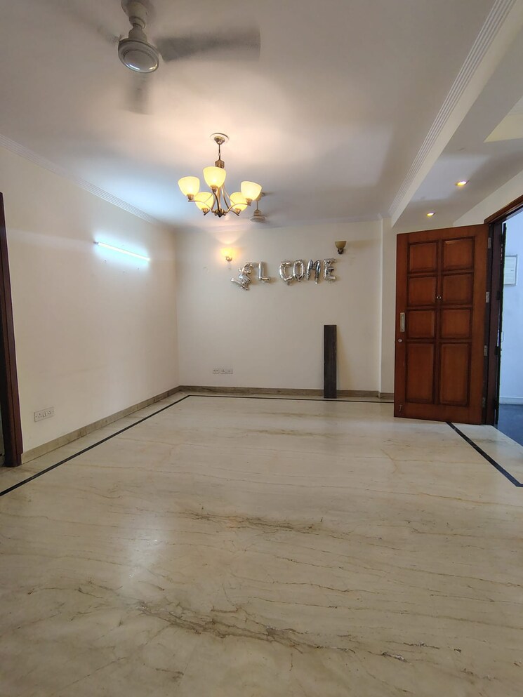 Room, malviya nagar 3 Bedroom 1800 Sq.Ft. Builder Floor In Malviya Nagar Delhi 8672621