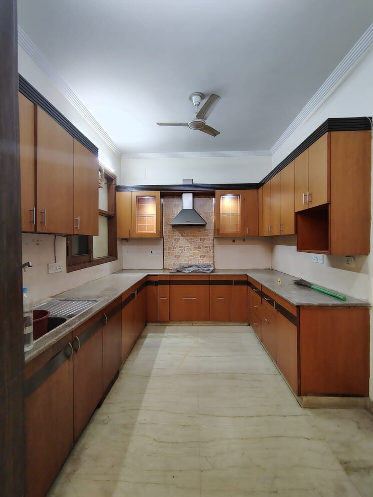 Kitchen, malviya nagar 3 Bedroom 1800 Sq.Ft. Builder Floor In Malviya Nagar Delhi 8672621