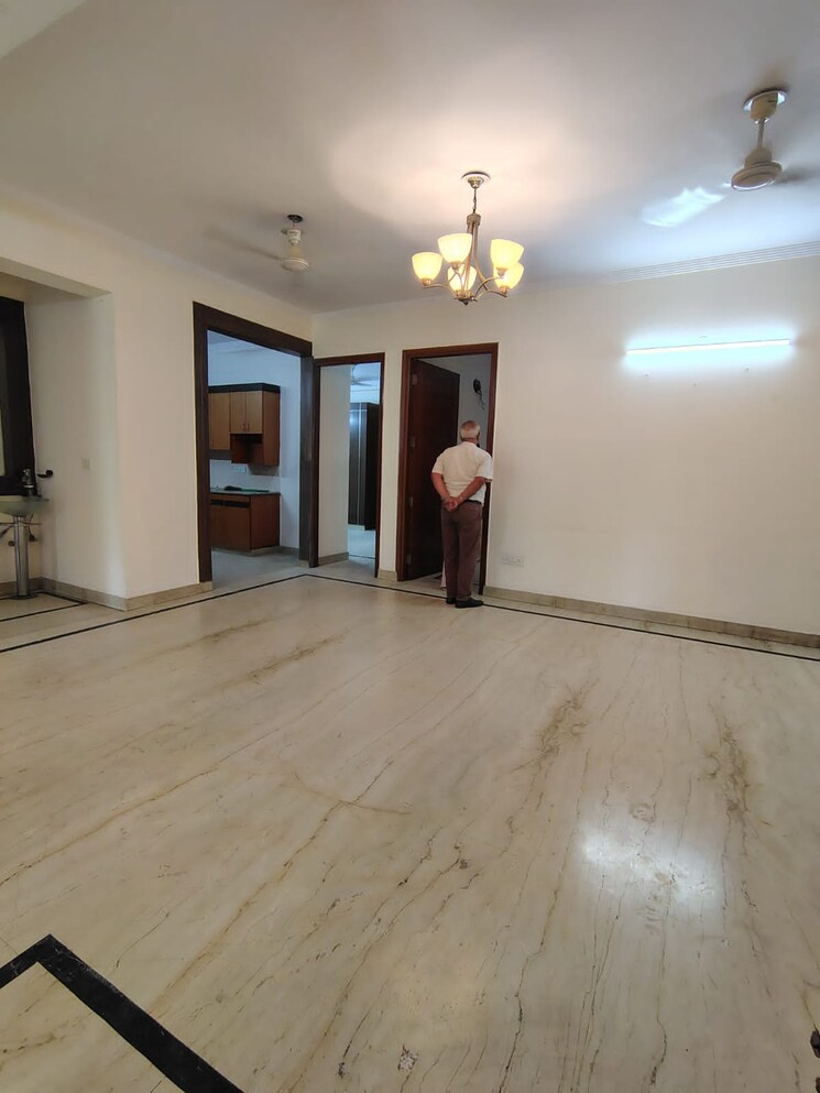 Room, malviya nagar 3 Bedroom 1800 Sq.Ft. Builder Floor In Malviya Nagar Delhi 8672621