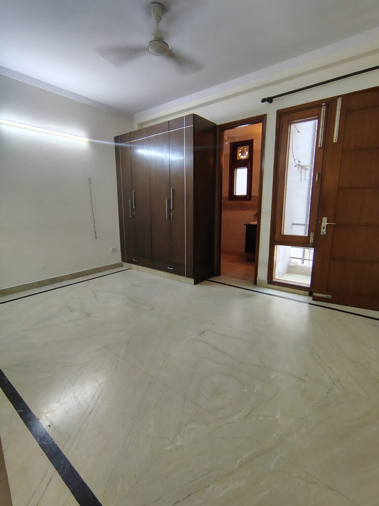 Room, malviya nagar 3 Bedroom 1800 Sq.Ft. Builder Floor In Malviya Nagar Delhi 8672621