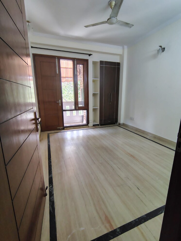 Room, malviya nagar 3 Bedroom 1800 Sq.Ft. Builder Floor In Malviya Nagar Delhi 8672621