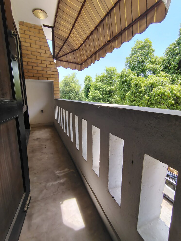 Balcony, malviya nagar 3 Bedroom 1800 Sq.Ft. Builder Floor In Malviya Nagar Delhi 8672621