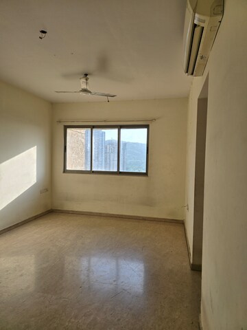 2 BHK Apartment For Rent in Lodha Vivant, Ghodbunder Road