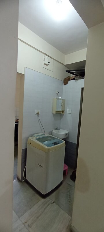 Bathroom in 1 BHK Builder Floor at Nerul Sector 21 – for Rent