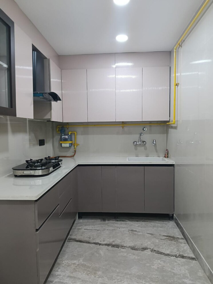 Kitchen, east of kailash 3 Bedroom 1500 Sq.Ft. Builder Floor In East Of Kailash Delhi 8672697
