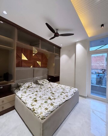2.5 BHK Builder Floor For Sale in RWA Tomar Colony, Mukundpur