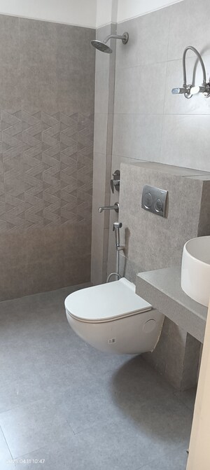 Master Bedroom in 3 BHK Apartment at Allwin El Comercia, Nagla Road – for Sale