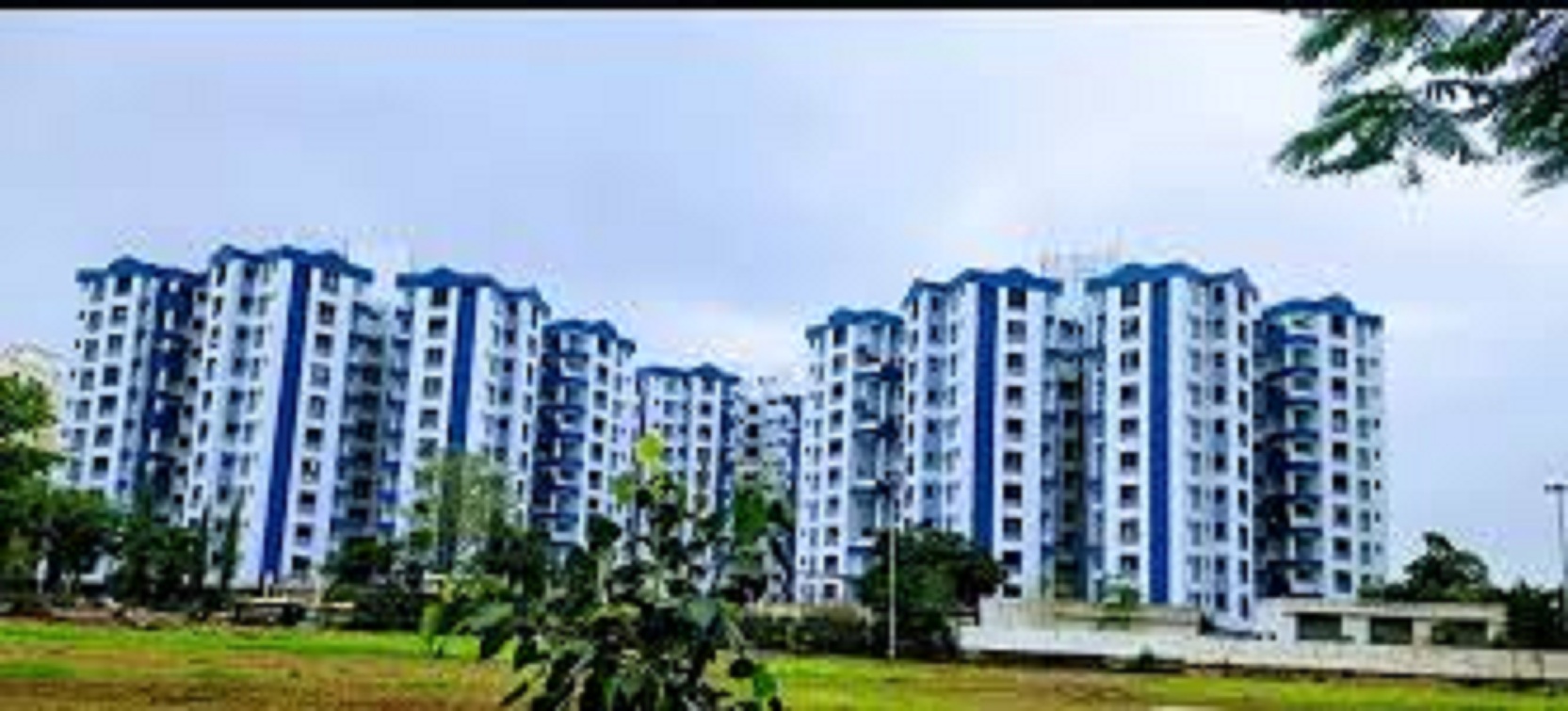3 BHK + Servant Room Apartment For Sale in Gera Emerald City