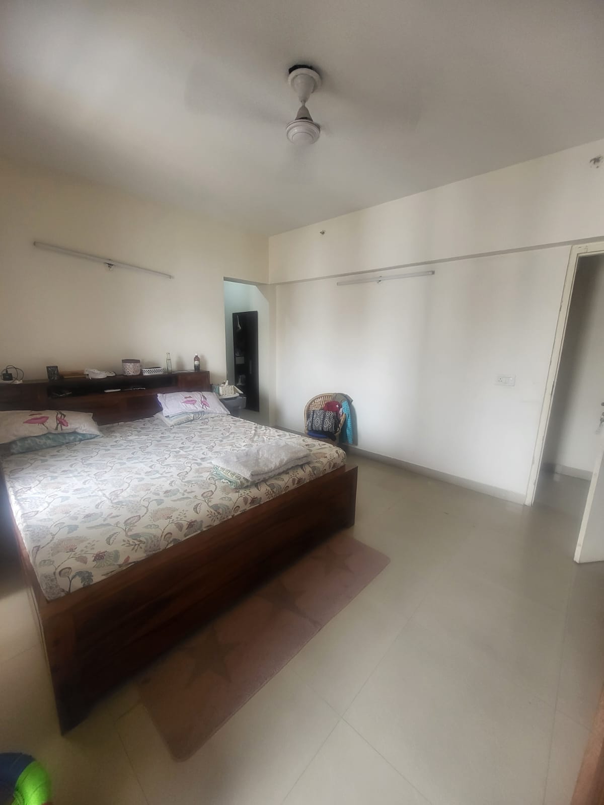 4 BHK + Servant Room,Study Room Apartment For Rent in Mahagun Moderne