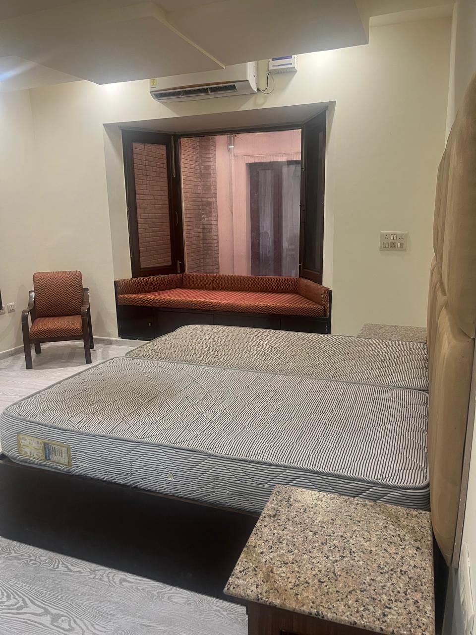 4 BHK + Servant Room,Study Room Apartment For Rent in Prateek Laurel