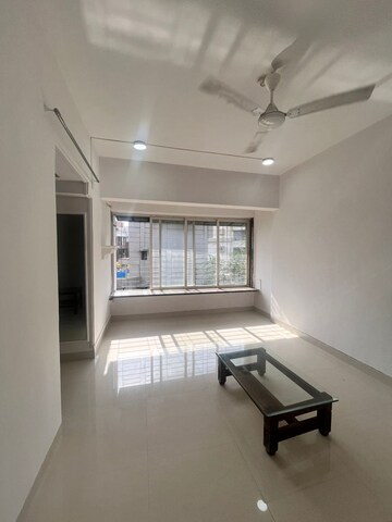 1 BHK Apartment For Rent in Andheri West