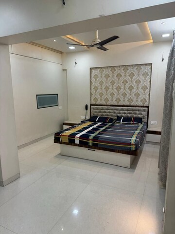 Room in 3 BHK Apartment at Pashan – for Rent