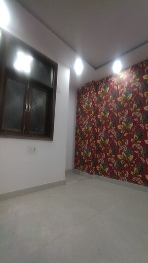 Room in 2 BHK Builder Floor at Govindpuri – for Sale
