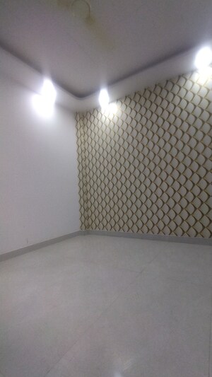 Room in 2 BHK Builder Floor at Govindpuri – for Sale