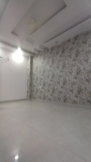 Room in 2 BHK Builder Floor at Govindpuri – for Sale