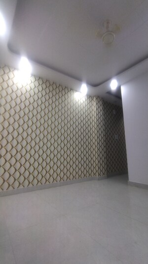 Room in 2 BHK Builder Floor at Govindpuri – for Sale