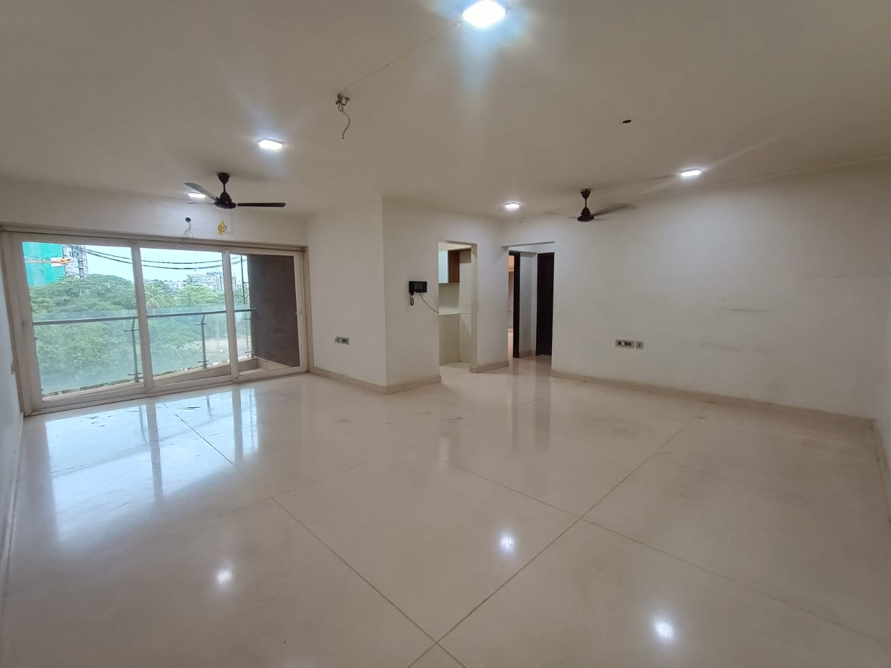 2 BHK + Servant Room Apartment For Rent in RNA Continental