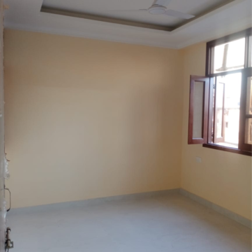 Room in 2 BHK Builder Floor at Vasant Kunj – for Rent