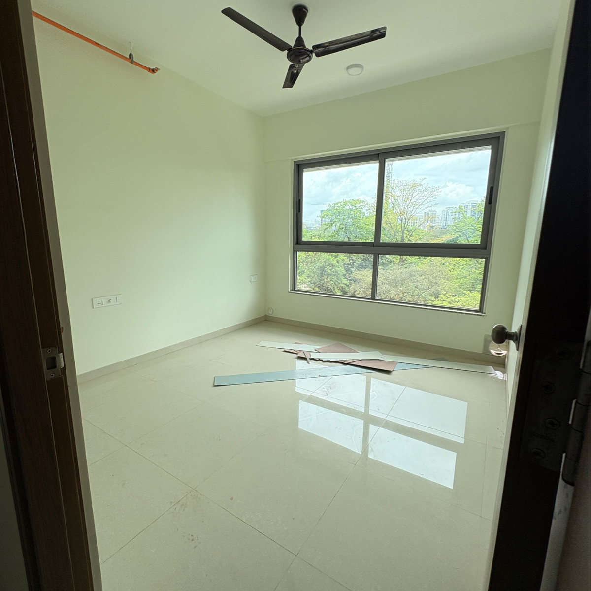 2 BHK + Extra Room Apartment For Rent in Kalpataru Immensa B