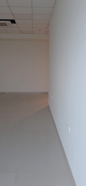  Shop For Sale in Mumbra