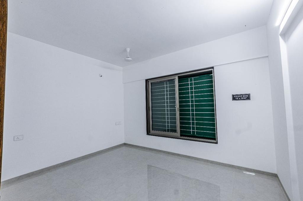 2 BHK Apartment For Sale in Camp