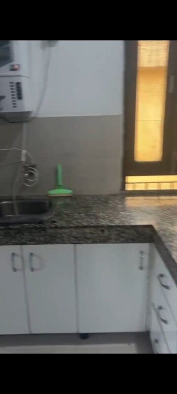 Kitchen in 2 BHK Builder Floor at SAS Tower, Sector 38 – for Rent