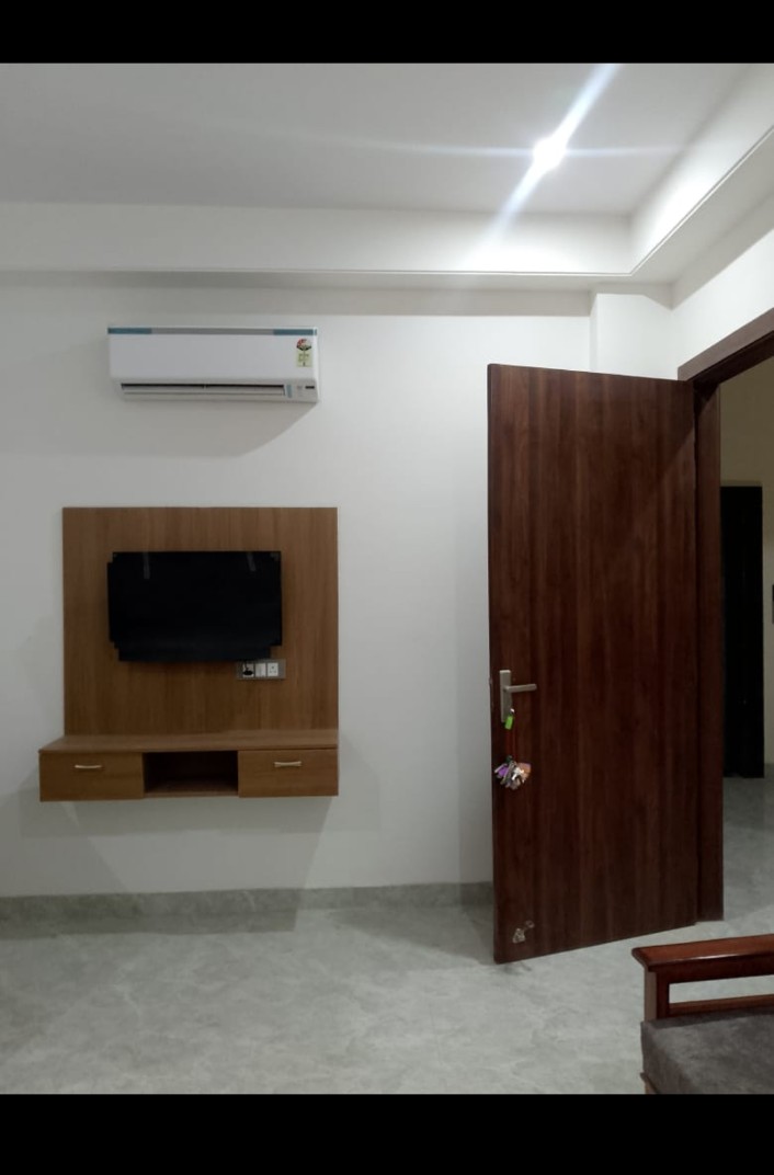 3 BHK Builder Floor For Rent in RWA Residential Society Sector 46