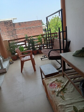 Gym in 2 BHK Independent House at Aliganj – for Rent
