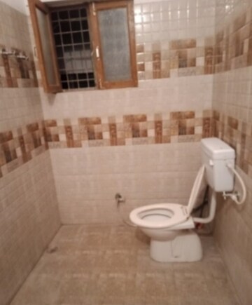 Bathroom in 1 BHK Villa at Aliganj – for Rent