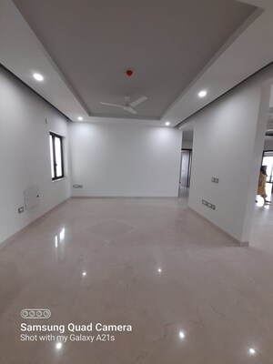 Room in 4 BHK Apartment at Aparna One, Shaikpet – for Sale