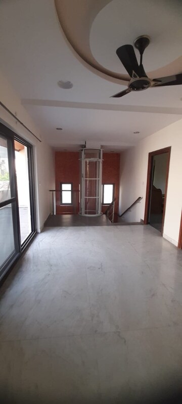 Room in 4 BHK Villa at DivyaSree Orion Villas, Gachibowli – for Rent