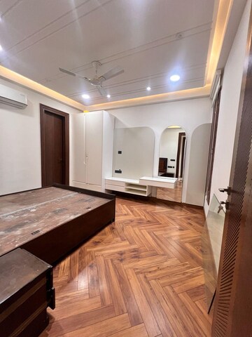 Bedroom in 4 BHK Builder Floor at Ansal Sushant Lok I, Sector 43 – for Rent