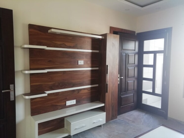 Room, sector 7 1 RK 900 Sq.Ft. Independent House In Sector 7 Panchkula 8672991