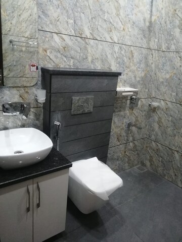 Furnished Amenities in 1 RK Independent House at Sector 7 – for Rent