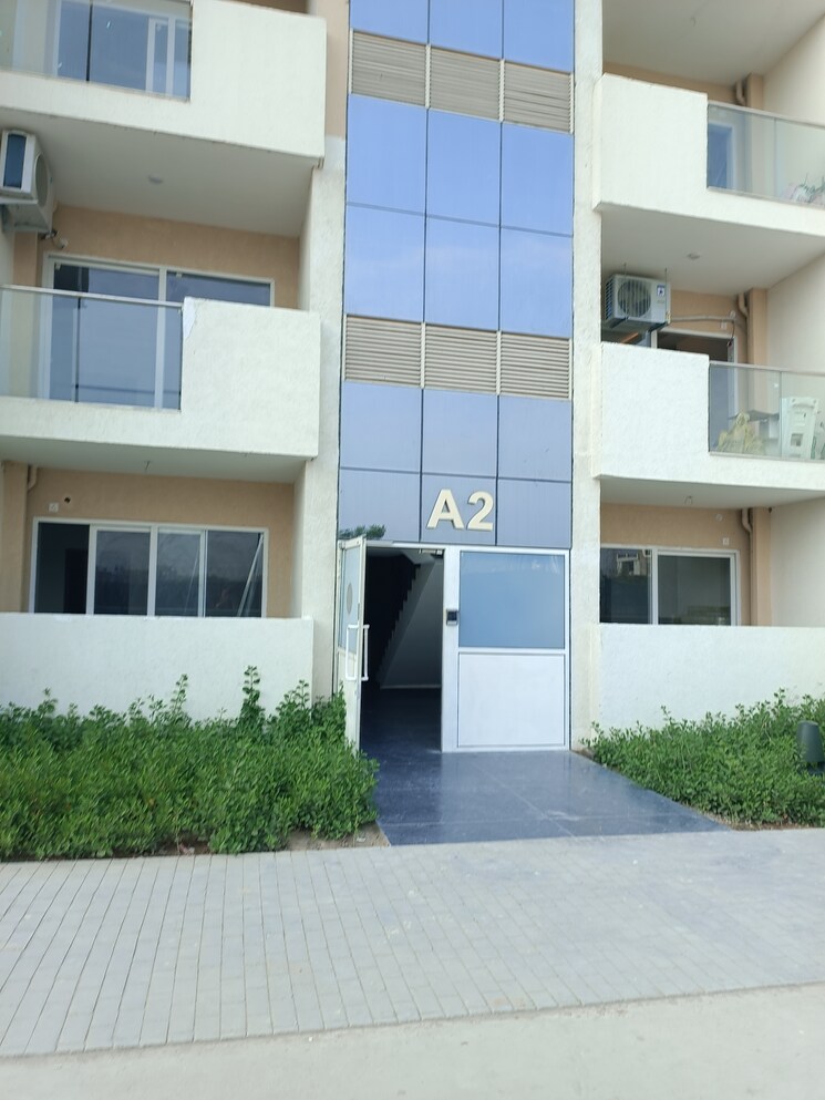 Exterior View, tulip-yellow 3 Bedroom 1704 Sq.Ft. Apartment In Sector 69 Gurgaon 8672948