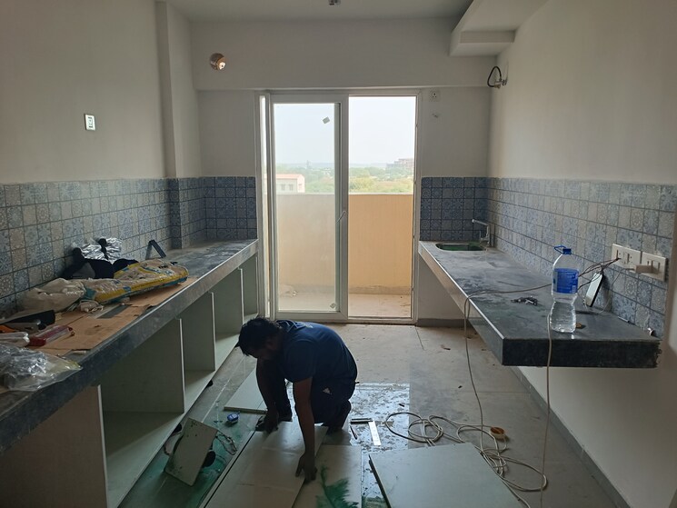 Kitchen, tulip-yellow 3 Bedroom 1704 Sq.Ft. Apartment In Sector 69 Gurgaon 8672948