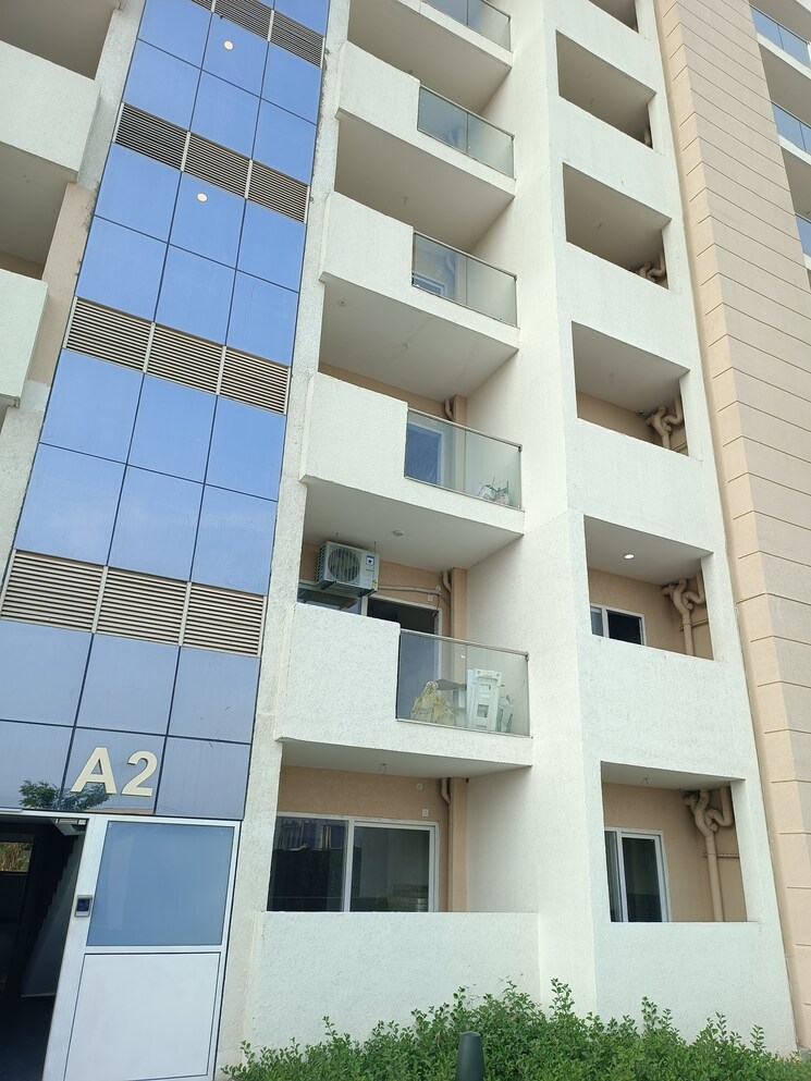Exterior View, tulip-yellow 3 Bedroom 1704 Sq.Ft. Apartment In Sector 69 Gurgaon 8672948