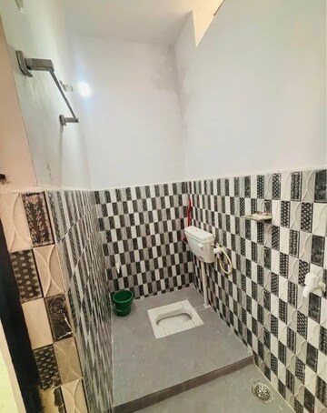 2 BHK Independent House For Rent in Aliganj