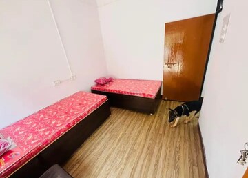 Bedroom in 2 BHK Independent House at Aliganj – for Rent